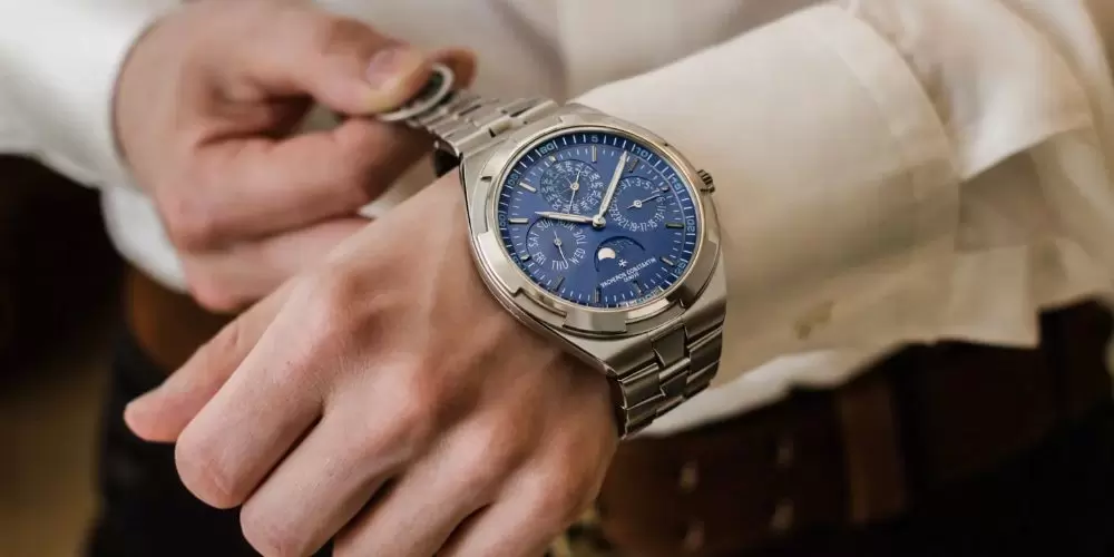 Gadai Vacheron Constantin Overseas