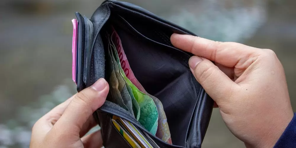 saya butuh uang hari ini