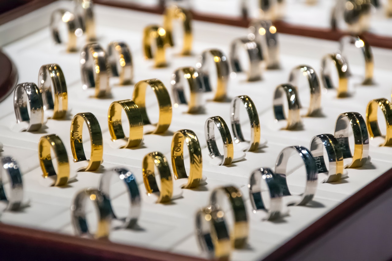 7 Tips Membeli Perhiasan Emas Biar Investasi Tidak Merugi
